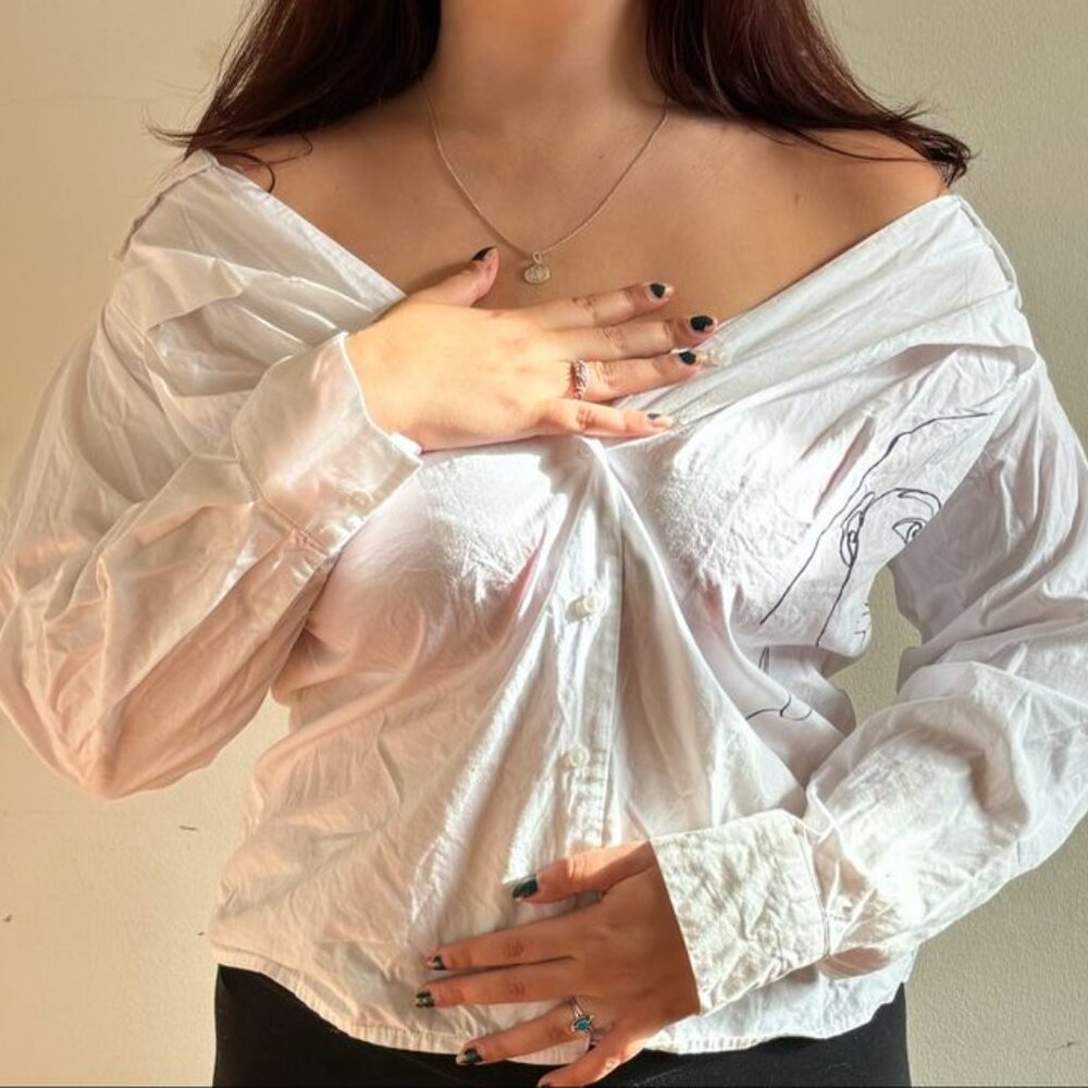 Art Deco White Off the Shoulder Button Up Top, Size M